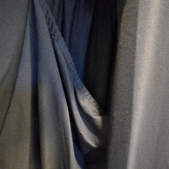 Elegant Black Women's Jumpsuit - Picture 8 of 16